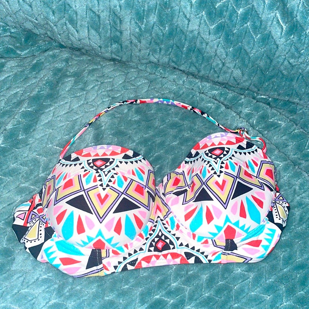 Colorful Billabong swimtop